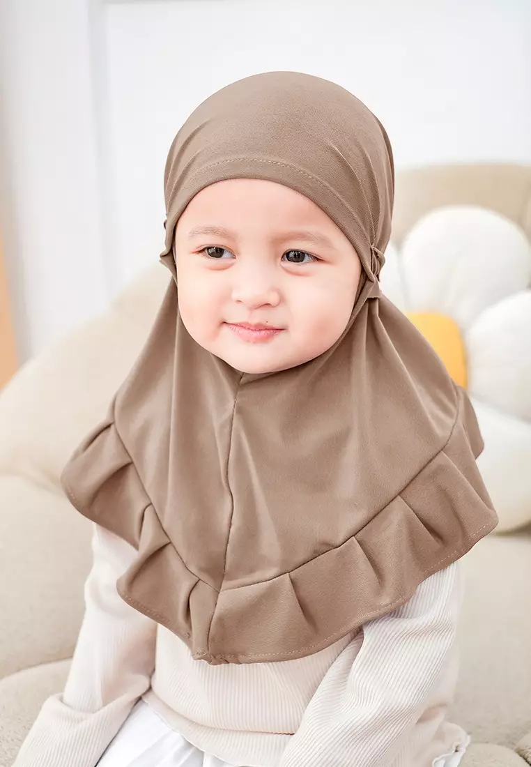 Cotton Bee - Ziva Ruffle Instan | Hijab Instan Anak | Kerudung Jilbab Bergo Tali Anak - Choco Milk - S