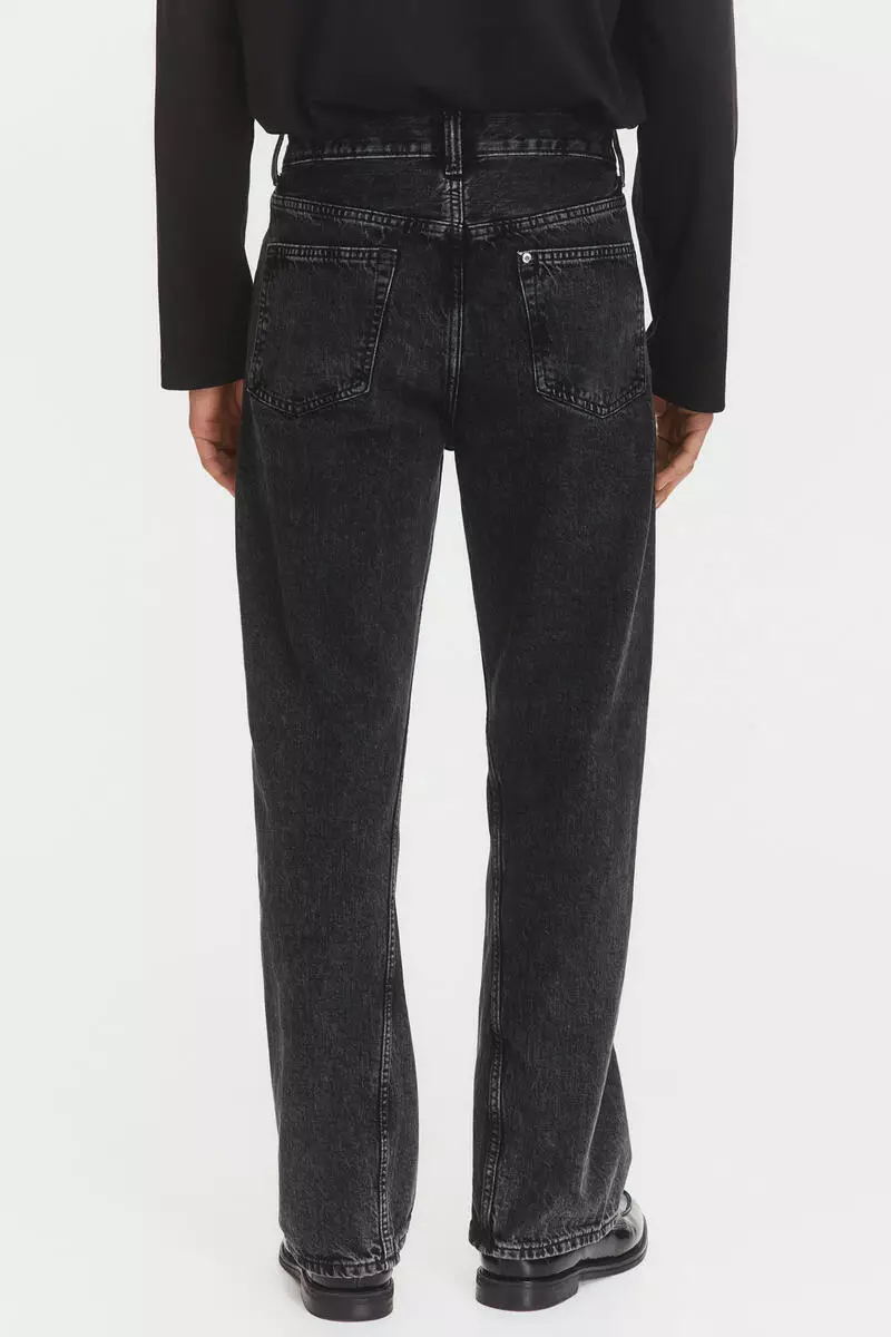 Loose Straight twisted leg jeans