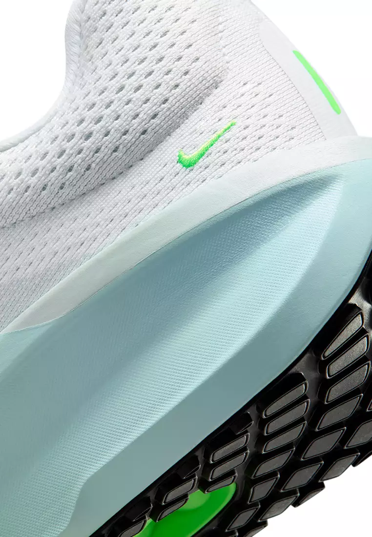 Winflo 11 Road Running Shoes