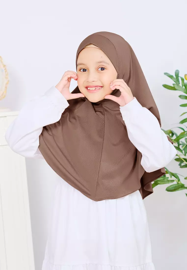 Cotton Bee - Jennaira Bergo Dagu | Hijab Instan Anak Non Pad - S