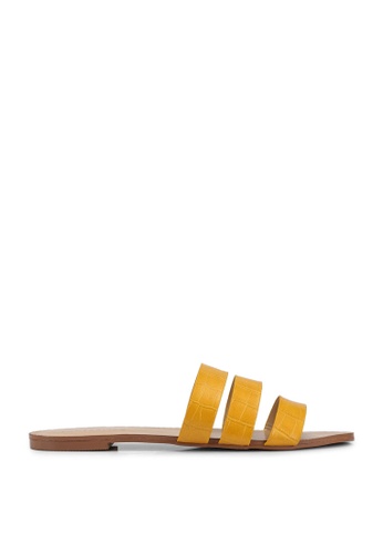 Compania Fantastica yellow Mustard Colour Sandals 65287SHF3936A1GS_1