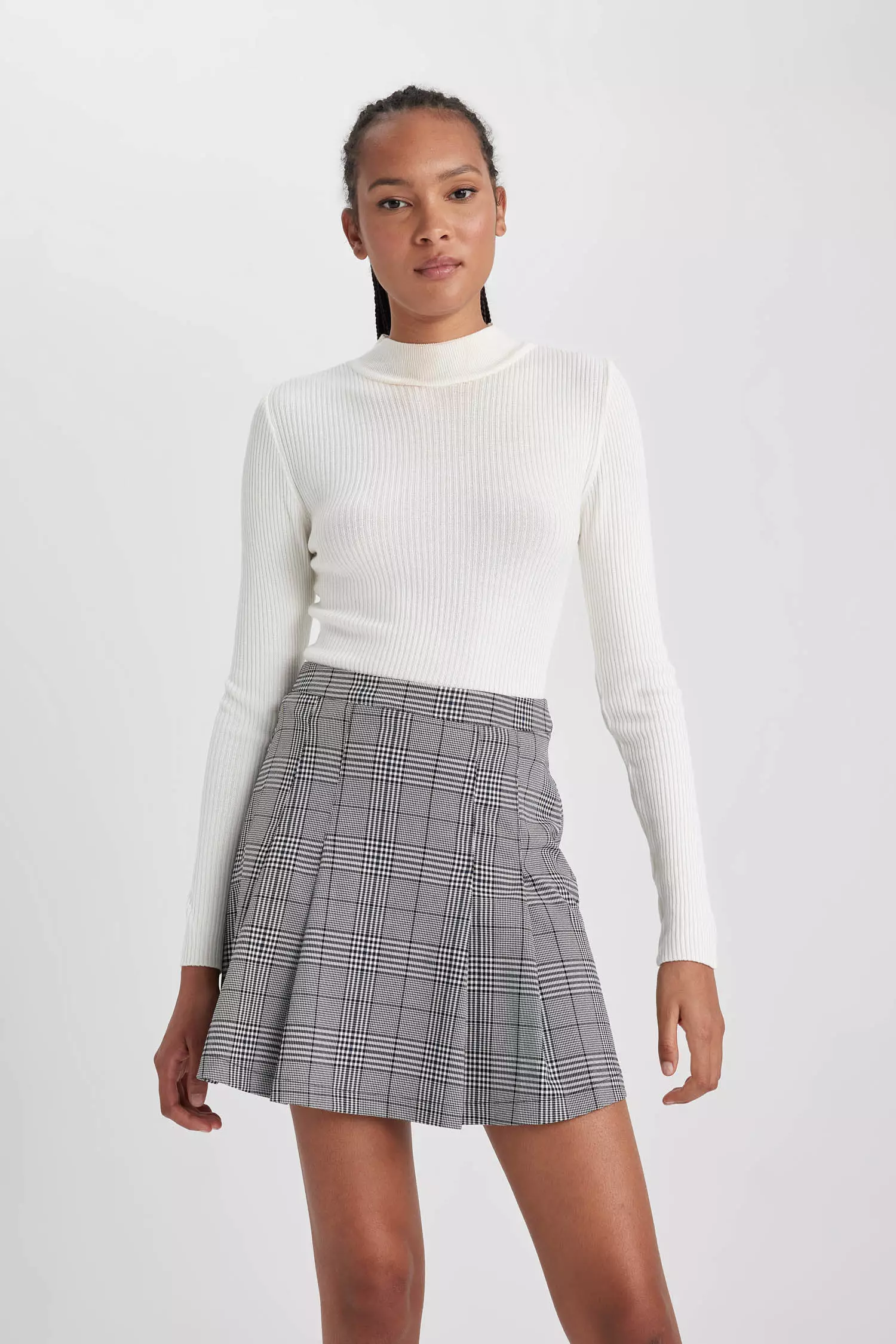 Pleated tartan plaid mini skirt top