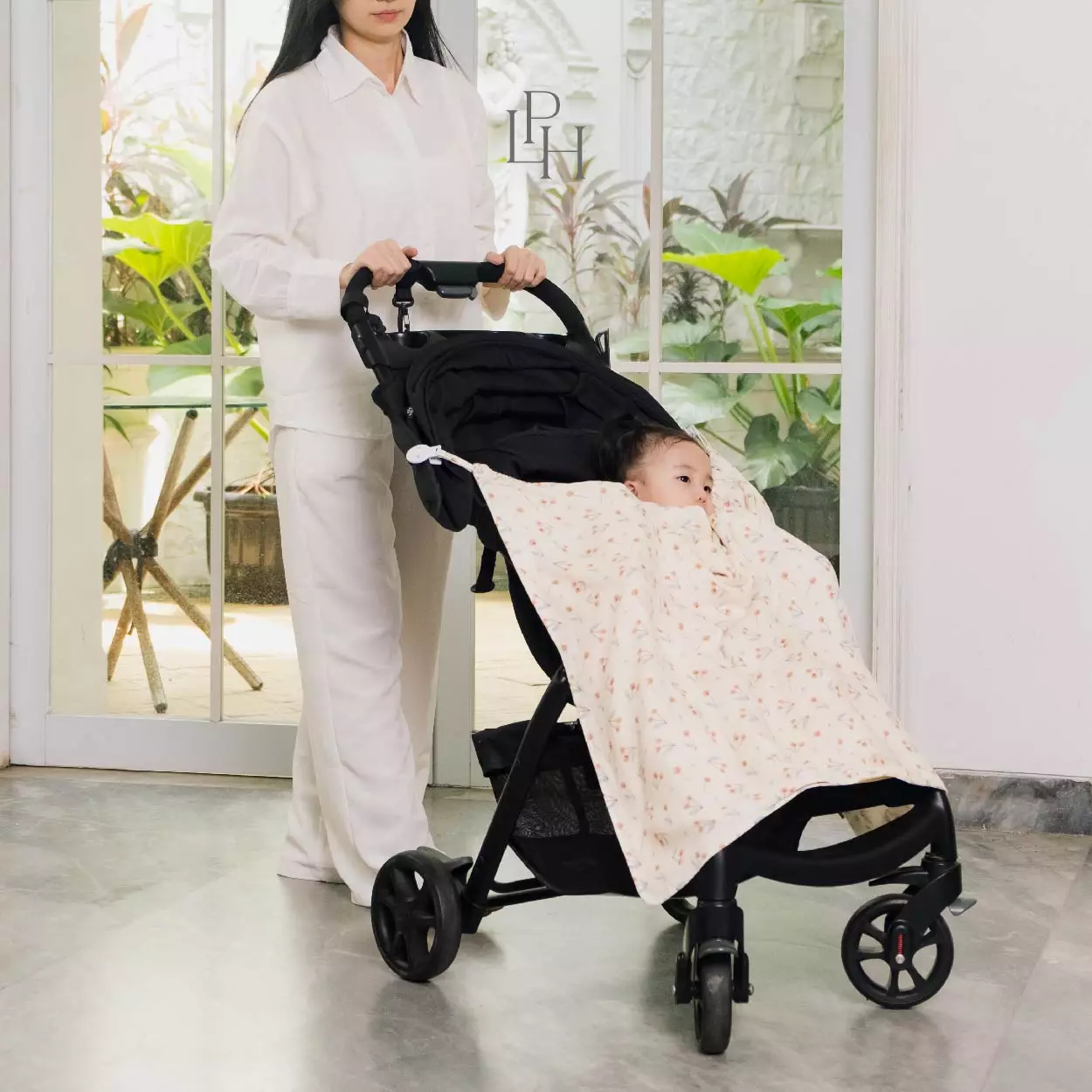 Little Palmerhaus - On the Go Blanket 1.0 (Selimut Bayi Multifungsi) Cherry