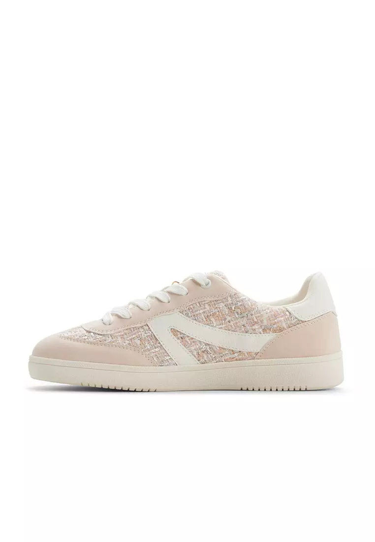 Solae Low-Top Sneakers