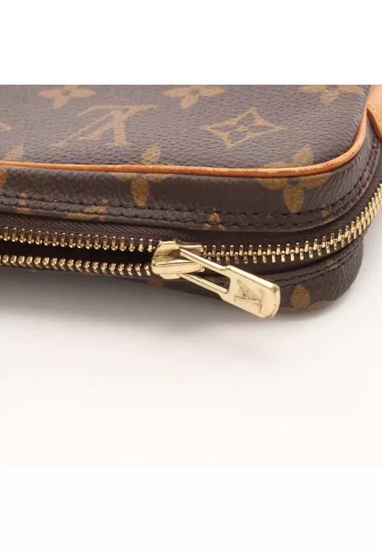 Marly dragonne cloth clutch bag Louis Vuitton Beige in Cloth - 32559728