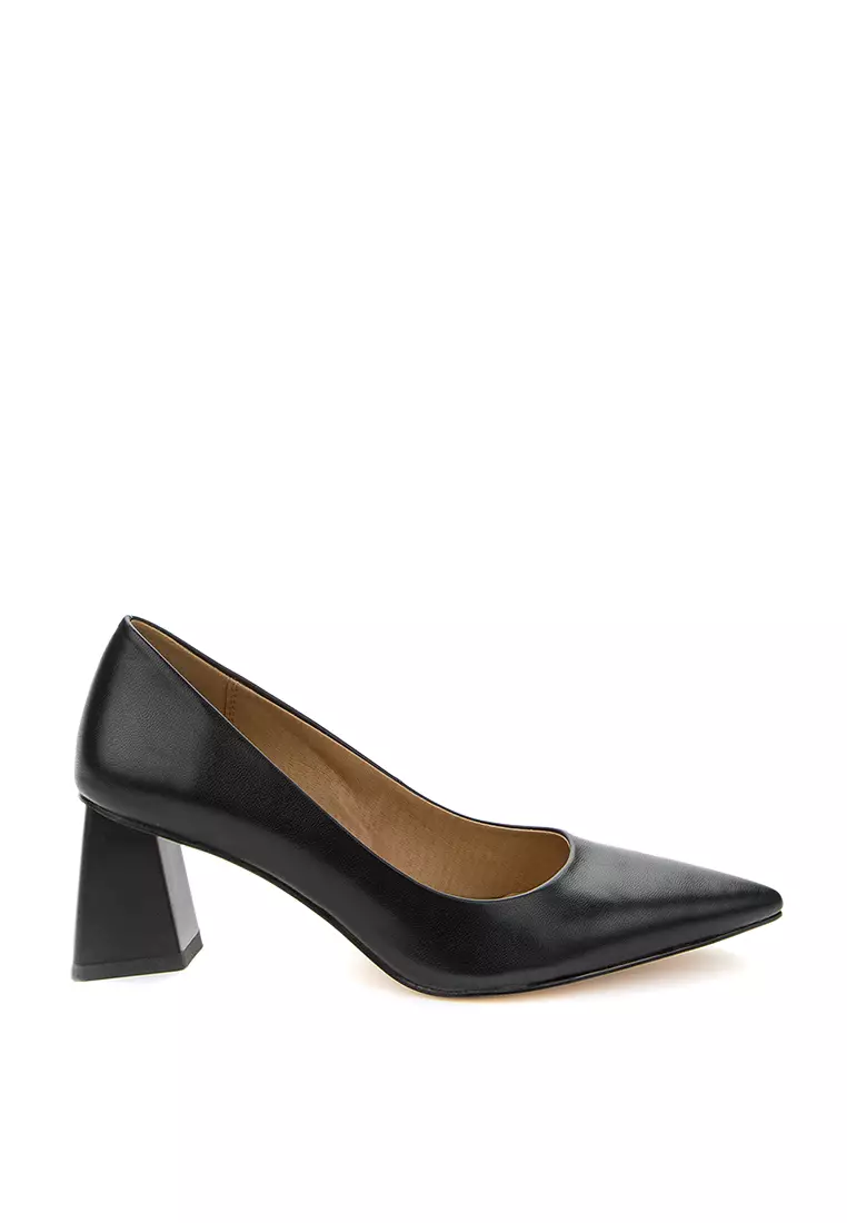 Pump shoes online new arrivals