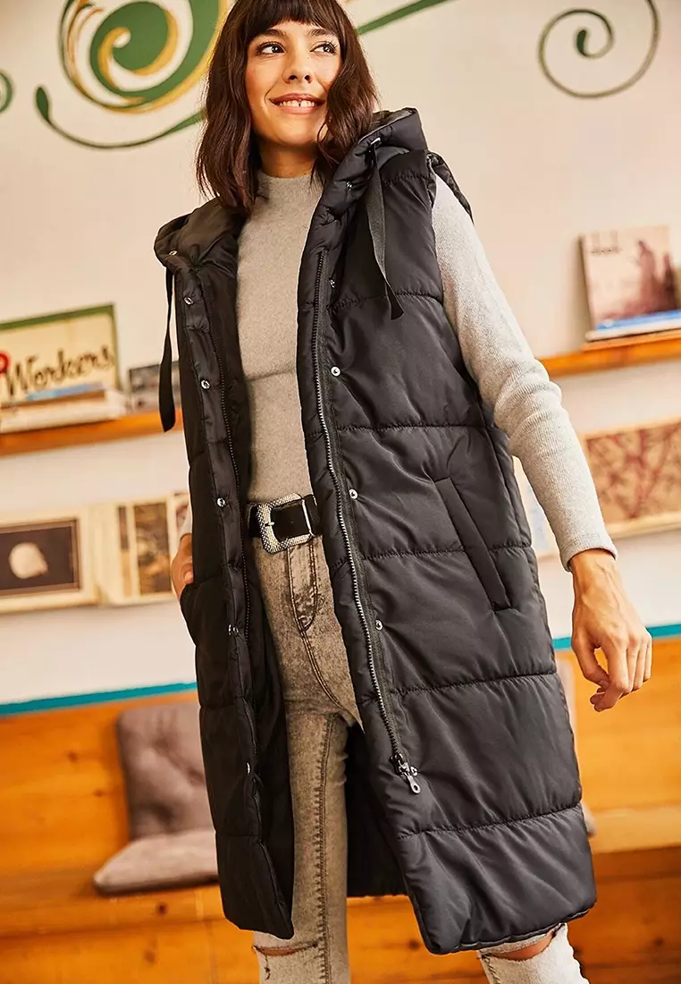 Hooded Pocket Puffer Vest