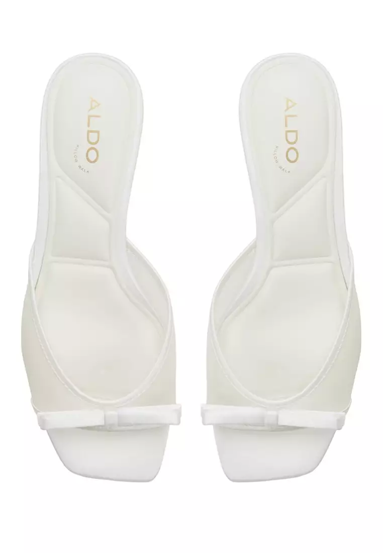 Begoniaa Heels