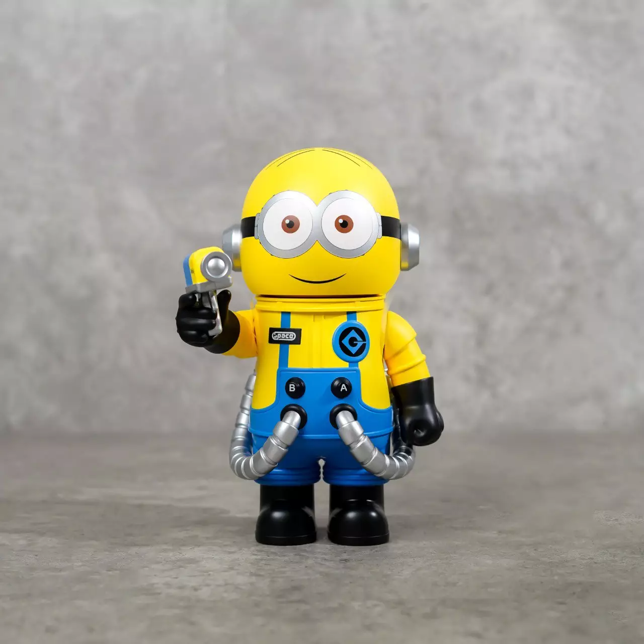 POP MART MEGA SPACE MOLLY X MINION 100% ORIGINAL - 400%
