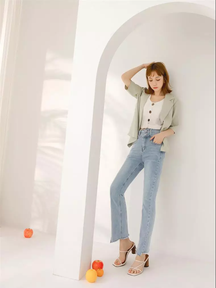 High-Waisted Frayed Hem Flare Pants (Short/Regular Length) [BA7081]