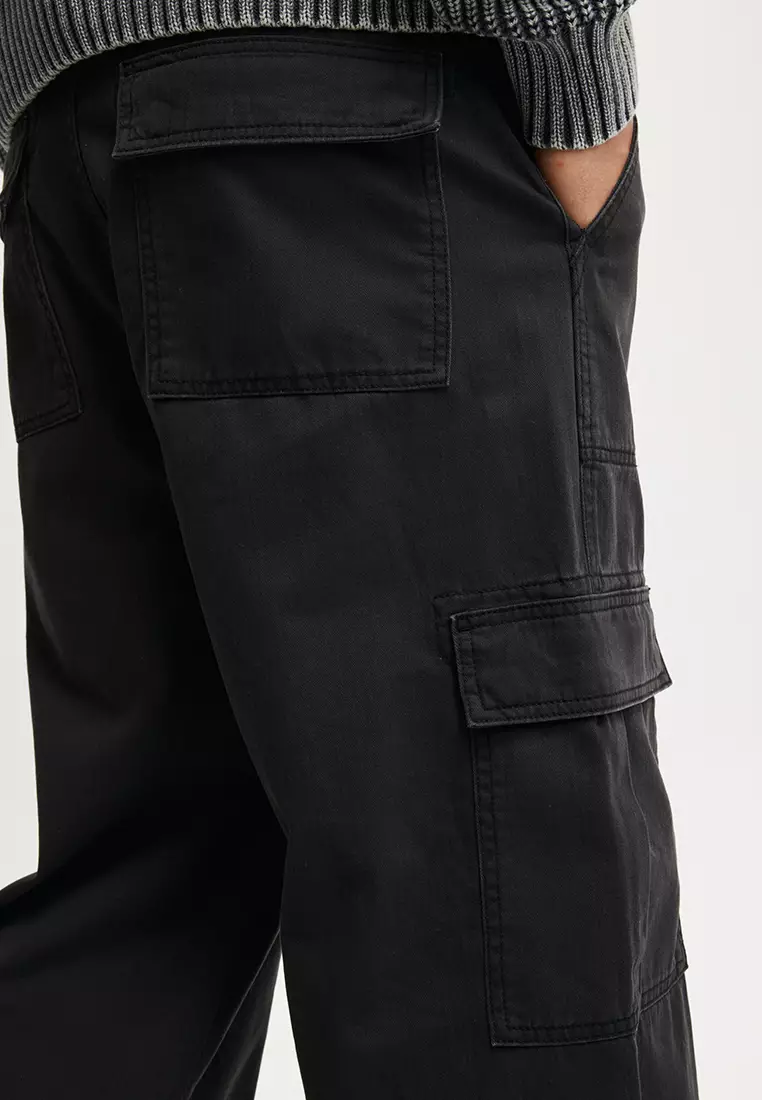 Axel Super Baggy Cargo Pants
