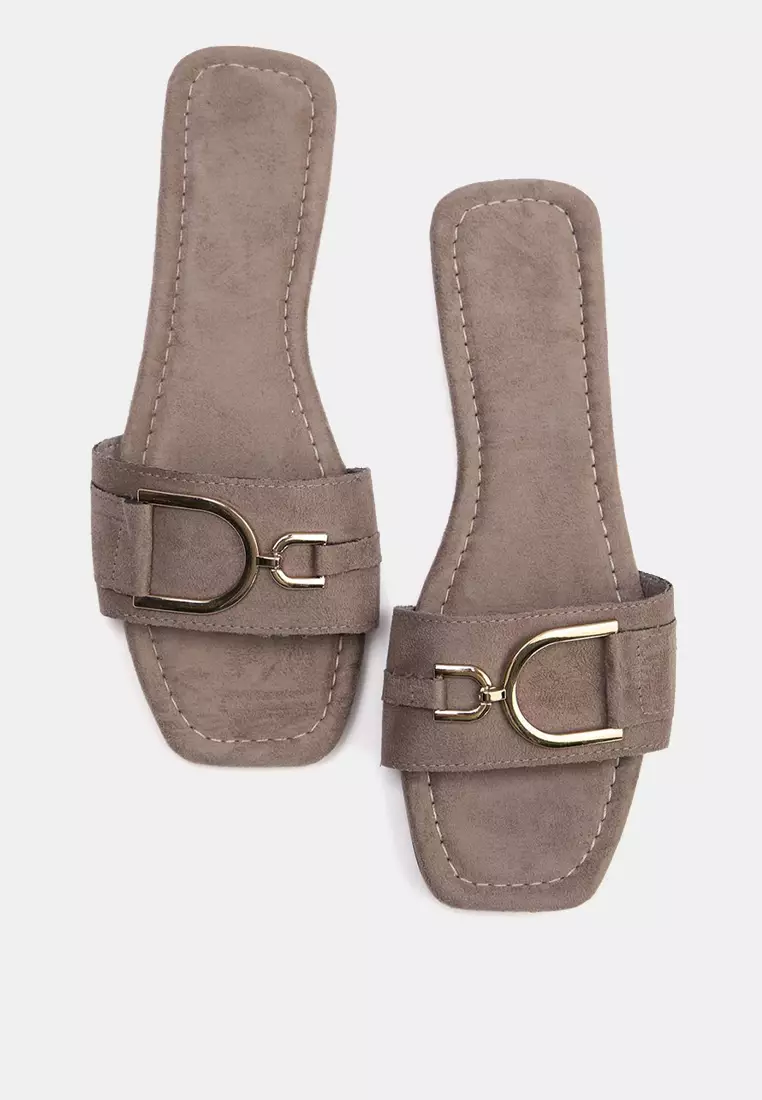 Flat Sandals