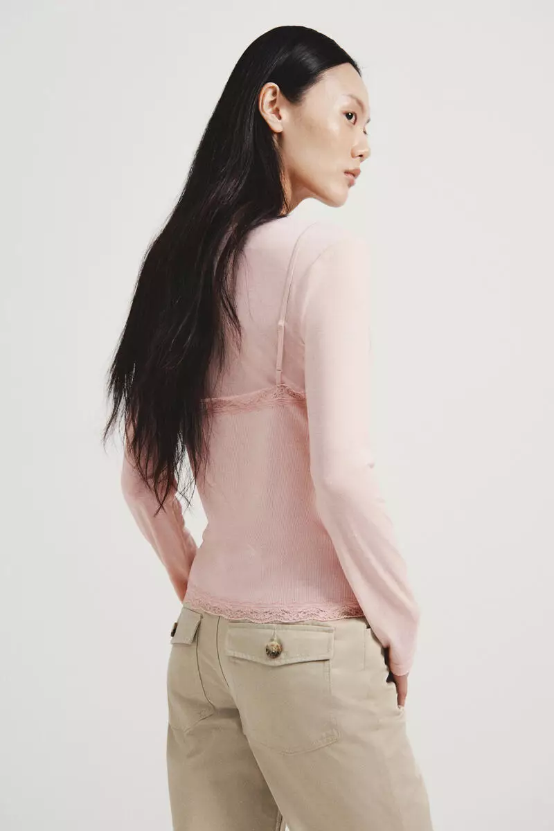 Layered top