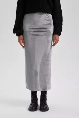 Buy DeFacto Slit Detailed Midi Skirt in BLACK 2024 Online