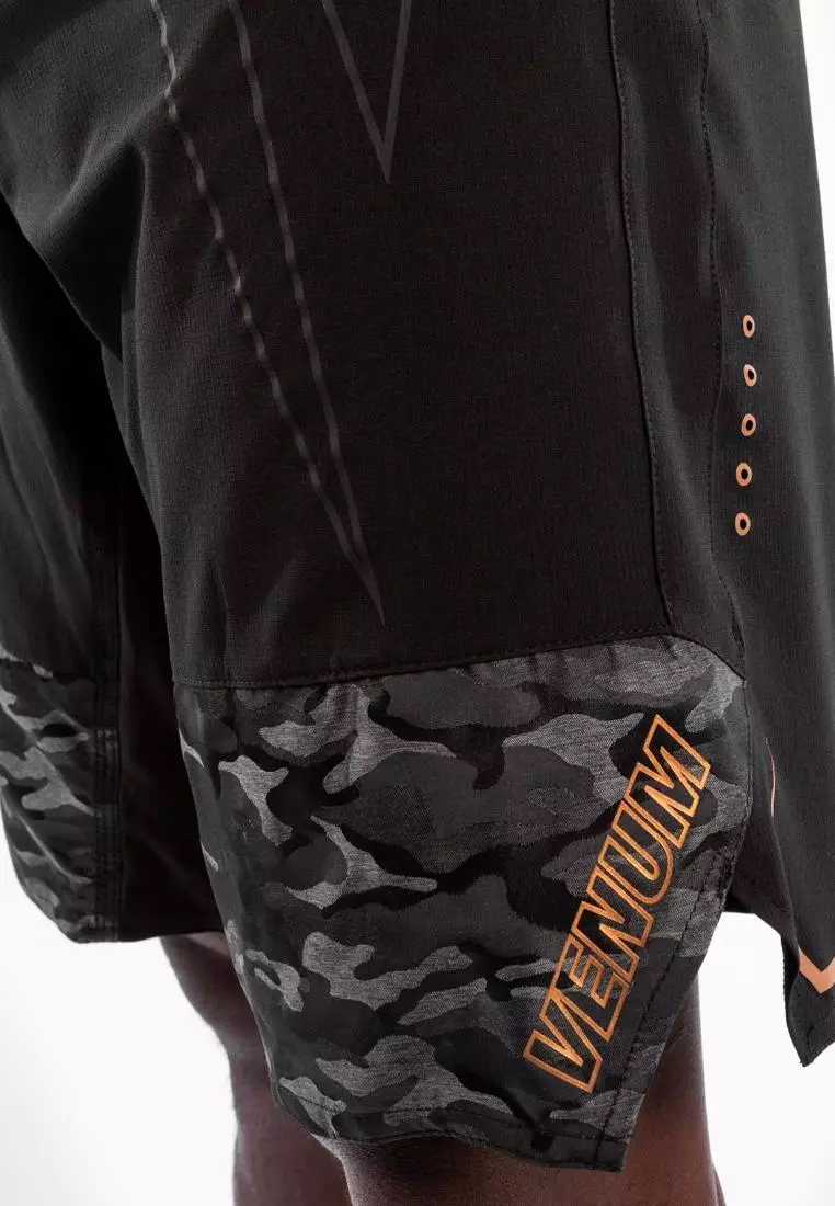 Venum - Light 4.0 Fightshort - 黑色/青銅色