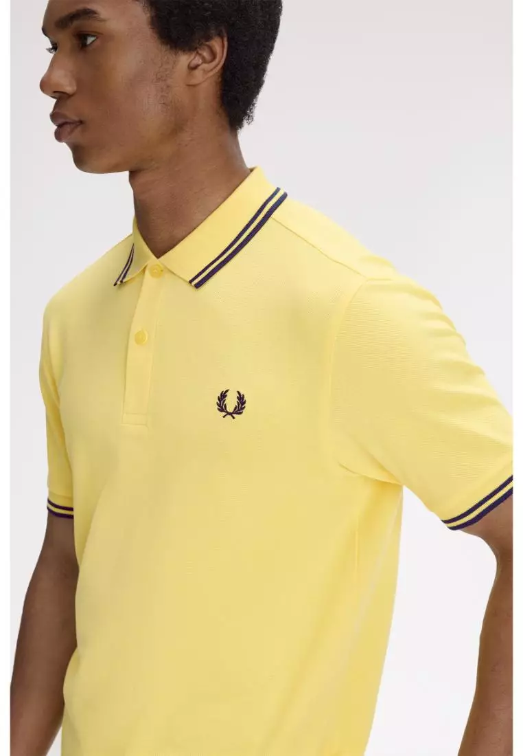 Fred Perry M3600 Twin Tipped Fred Perry Shirt (Lemon Barley / Tennis Blue / Tennis Blue)