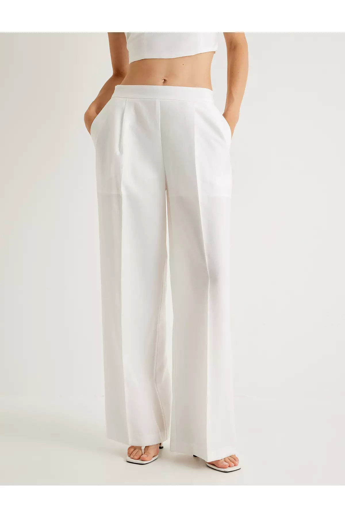 Wide Leg Trousers Half Lined Pleated Detailed Pockets