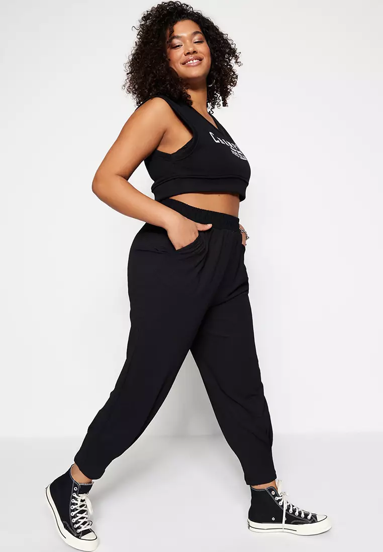 Plus Size Carrot Fit Trousers
