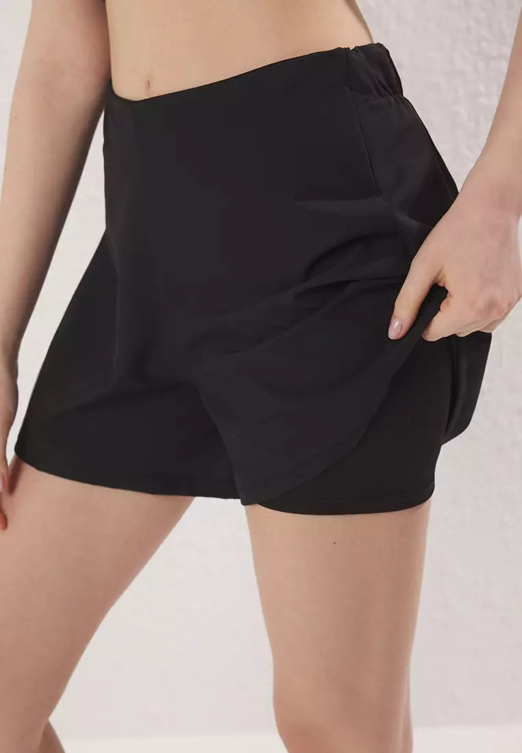 Black Skirt Look 2 Layered Knitted Sports Shorts With Shorts Inside Thmss25Sr00002
