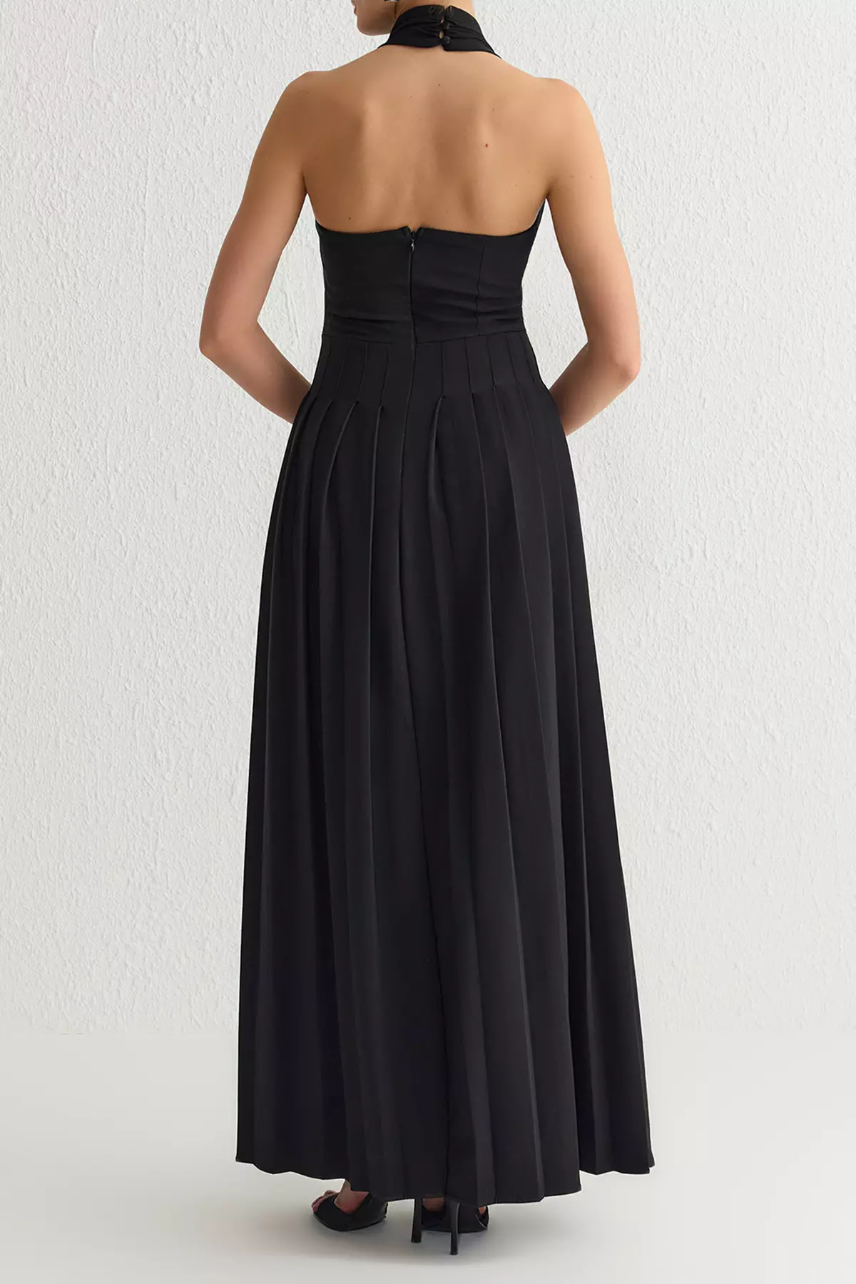 Black Crepe Woven Pleated Elegant Evening Dress