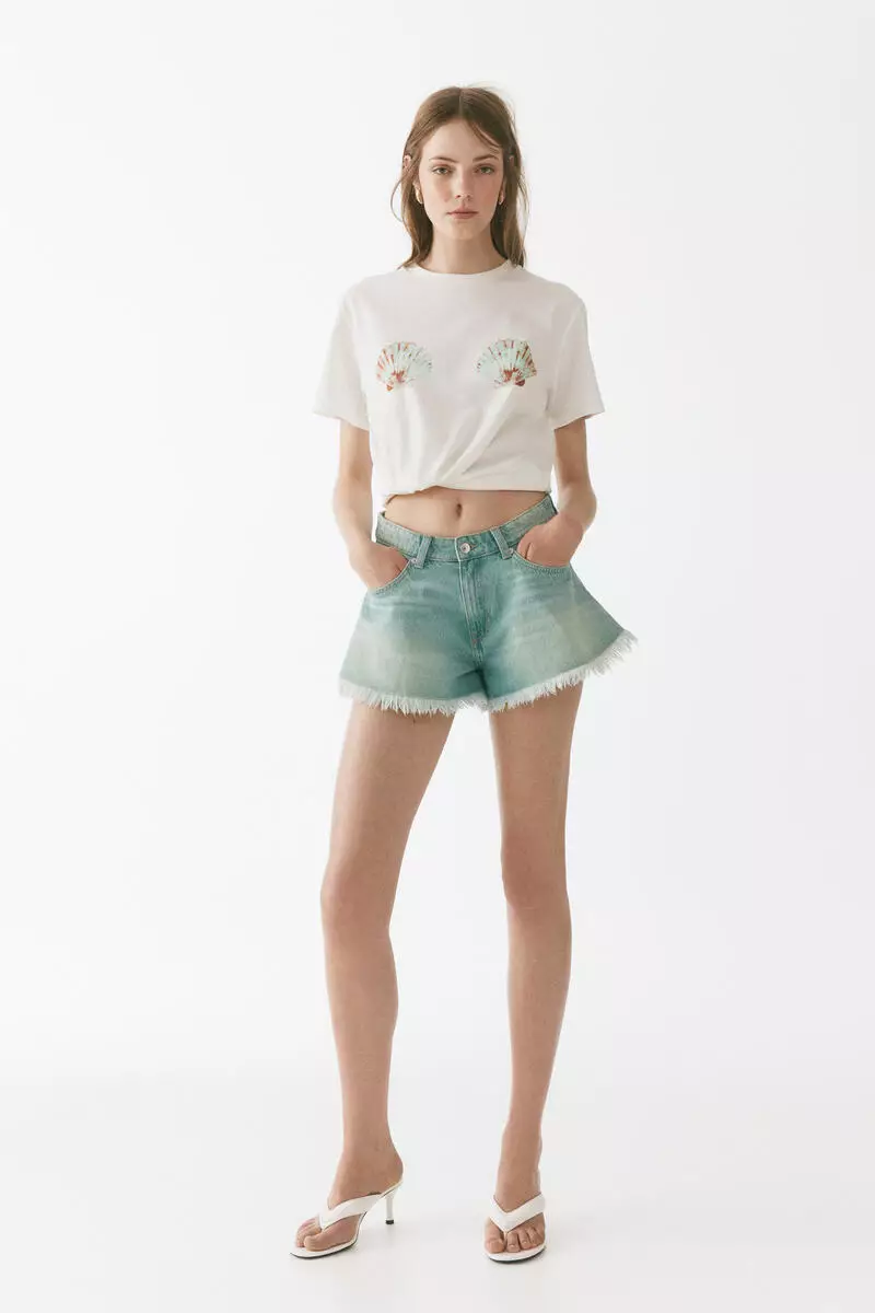 Appliquéd T-shirt