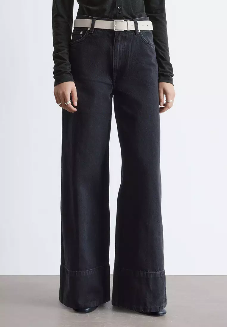 Long Wide-Leg Jeans