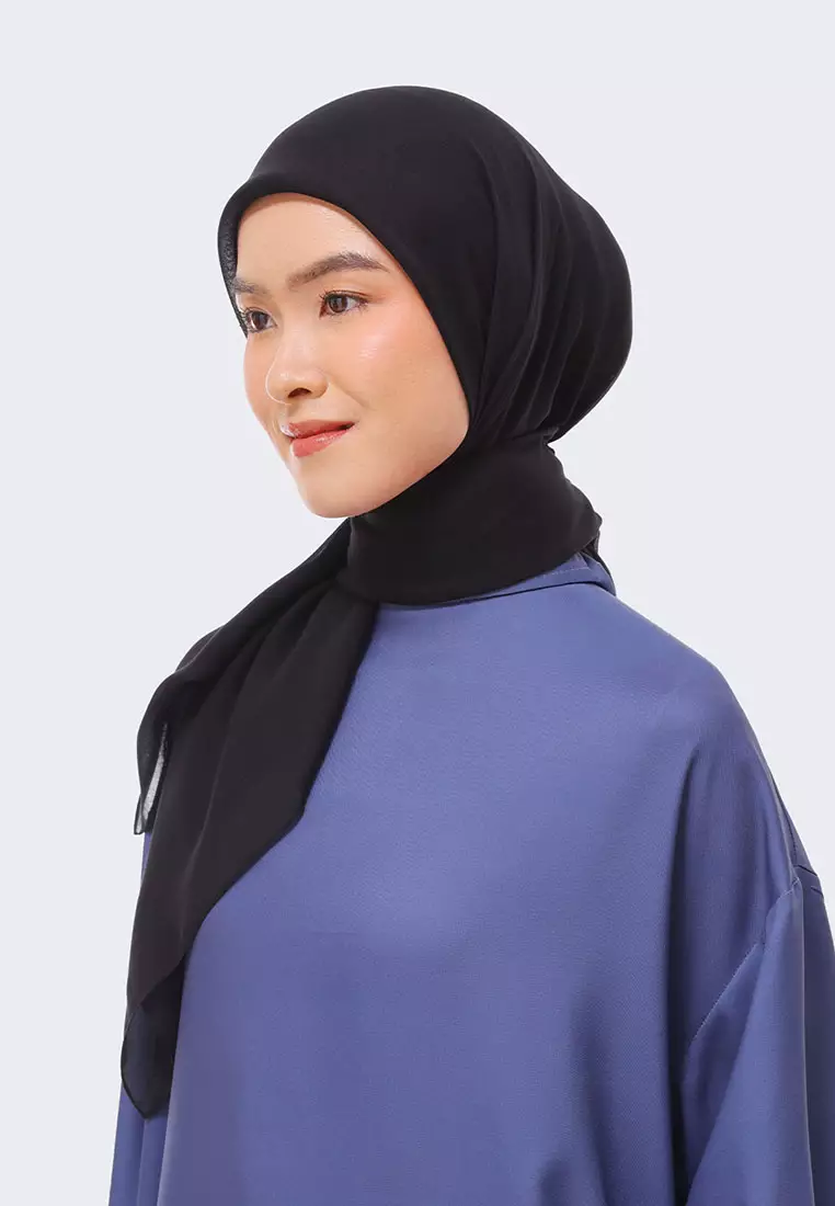 Ria Miranda Black Rarina Scarf