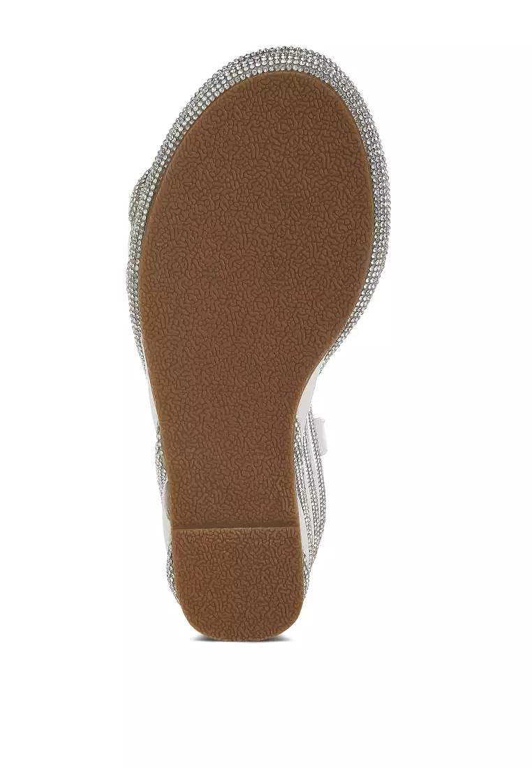 Sandal wedge bertabur berlian imitasi putih