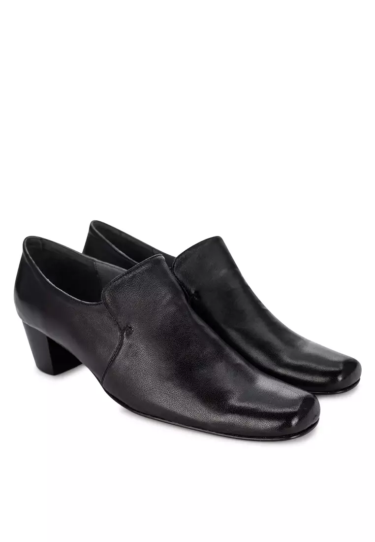 Buy CARMELLETES Leather Closed Shoes 2024 Online | ZALORA Philippines