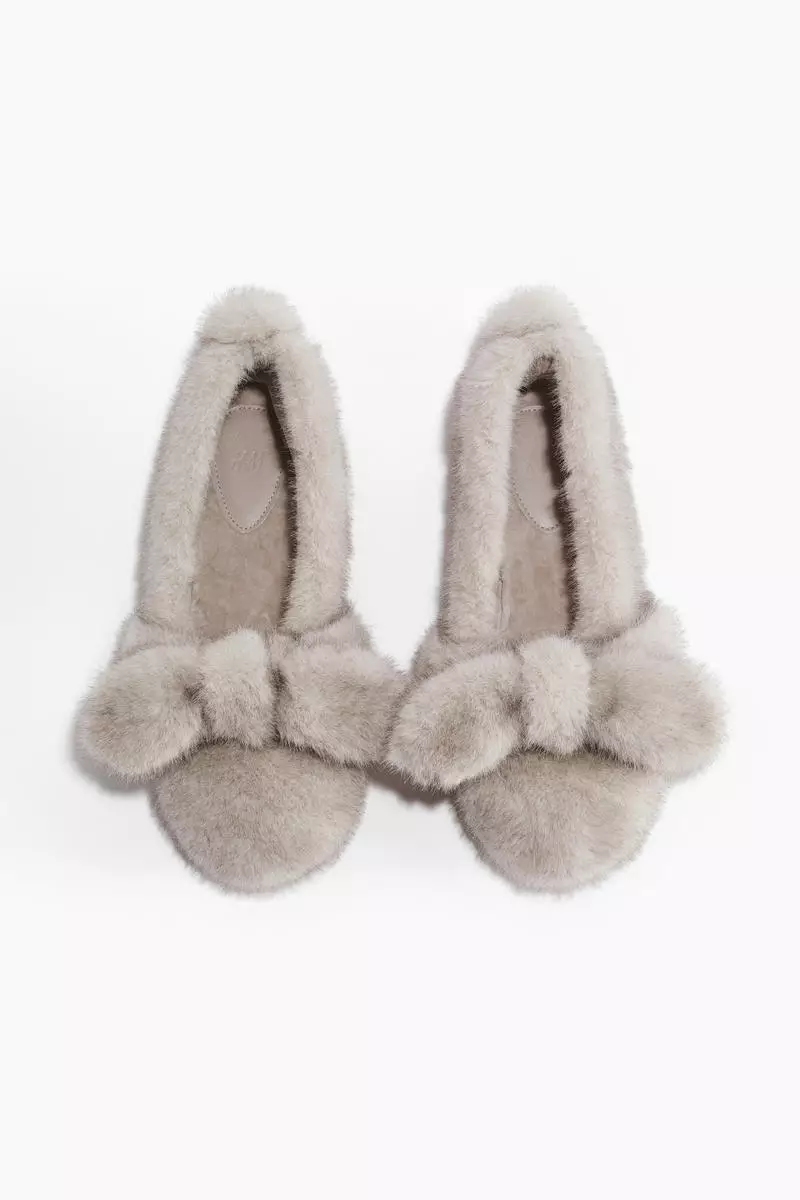 Fluffy slippers