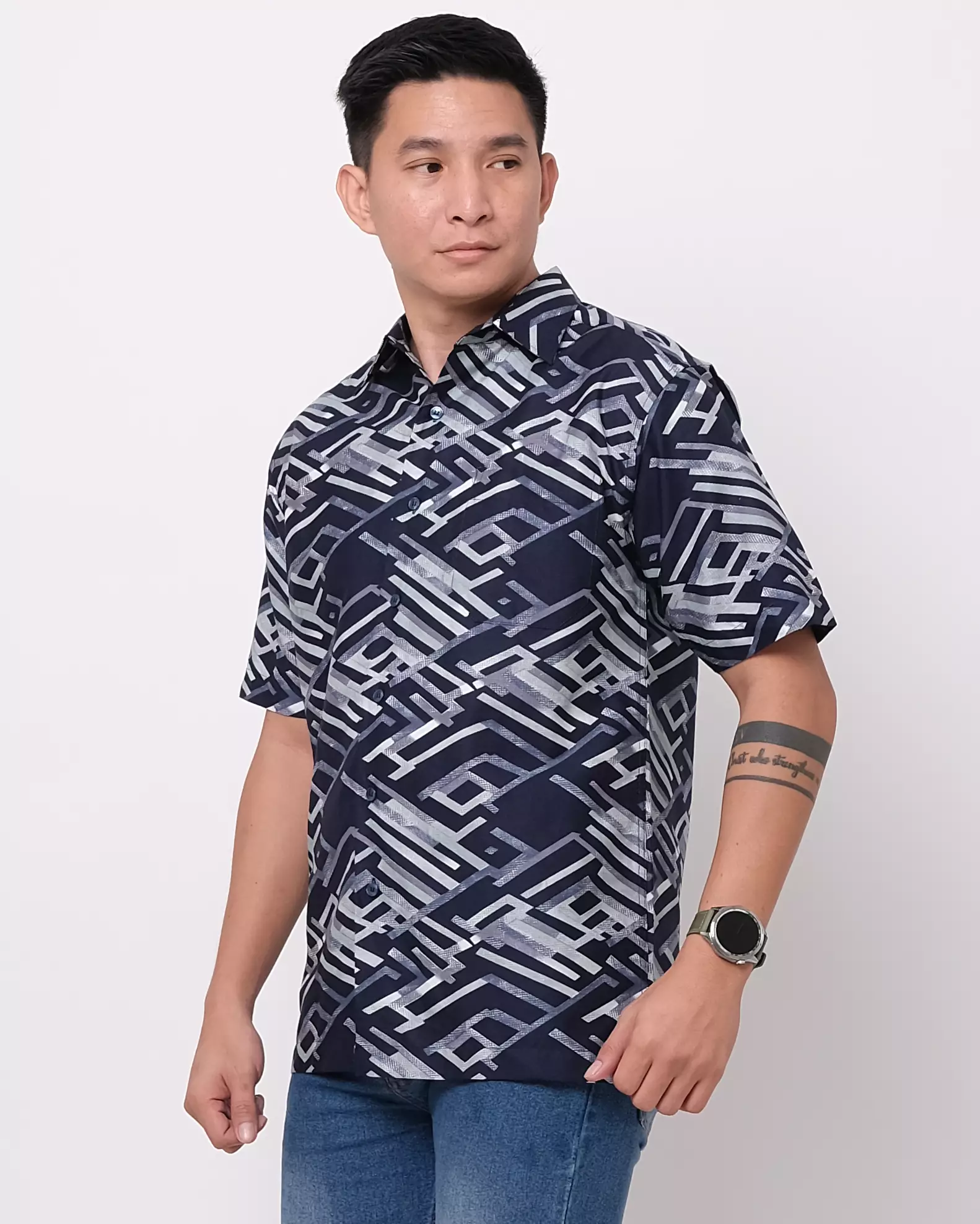 Andre Michel Kemeja Lengan Pendek Navy Motif Abu 16761