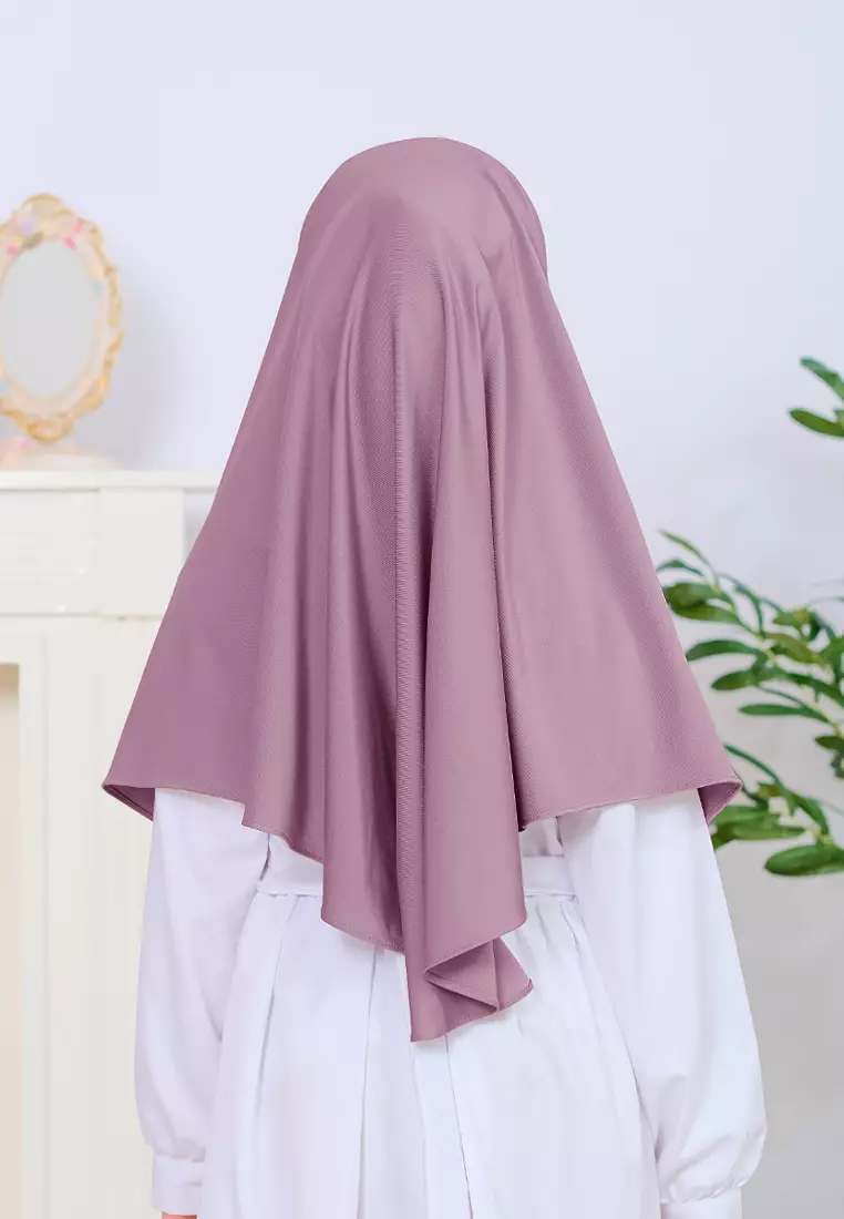 Cotton Bee - Jennaira Bergo Dagu | Hijab Instan Anak Non Pad - L