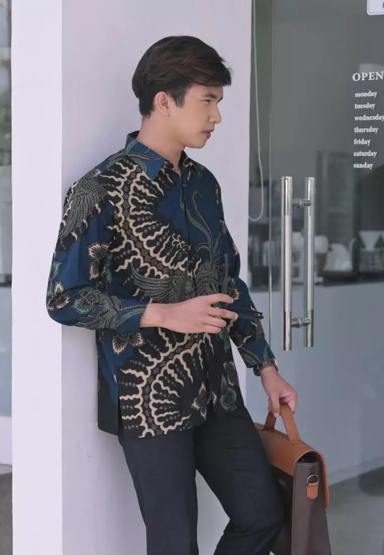 kemeja batik pria lengan panjang kalabang navy