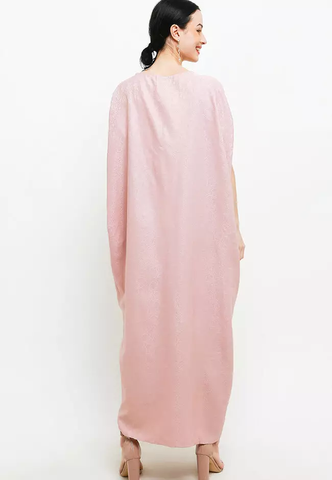 Pleated Jacquard Kaftan With Pearl & Xtral Brooch