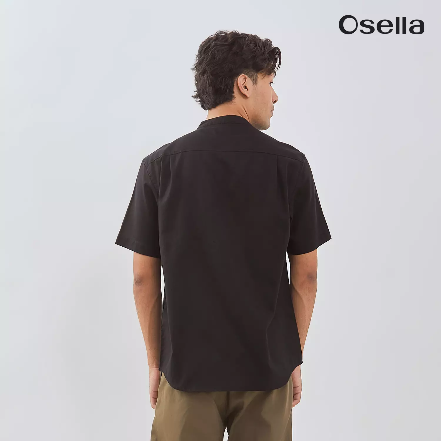 Osella Ziyyad Short Sleeve Stand Collared Shirt 203W660143 | Kemeja Lengan Pendek Pria