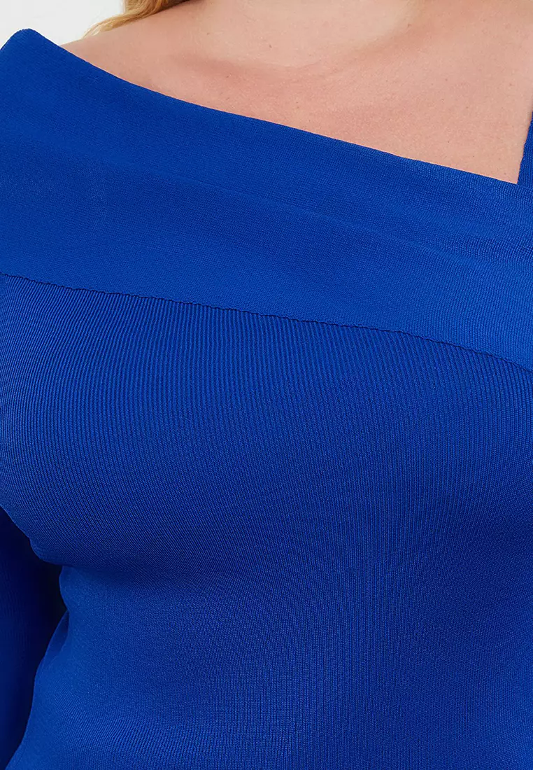 Saks Asymmetrical Collar Body-Hugging Fine Knitwear Sweater Tbbaw24An00018