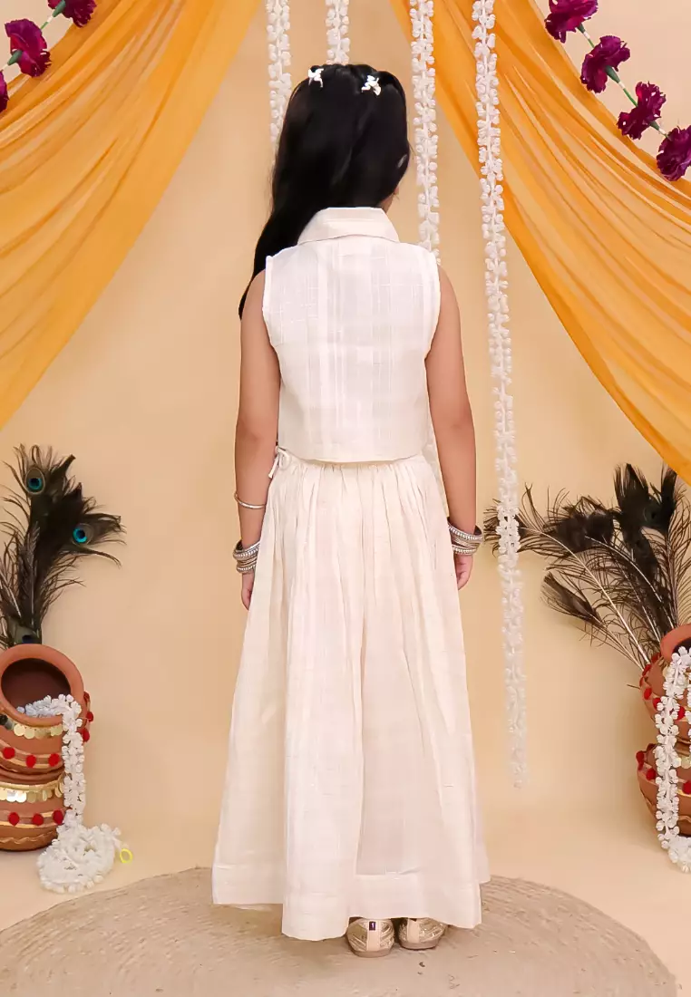 The Mom Store Mayur Dhaga 女童刺绣 Lehenga 套装 - 白色