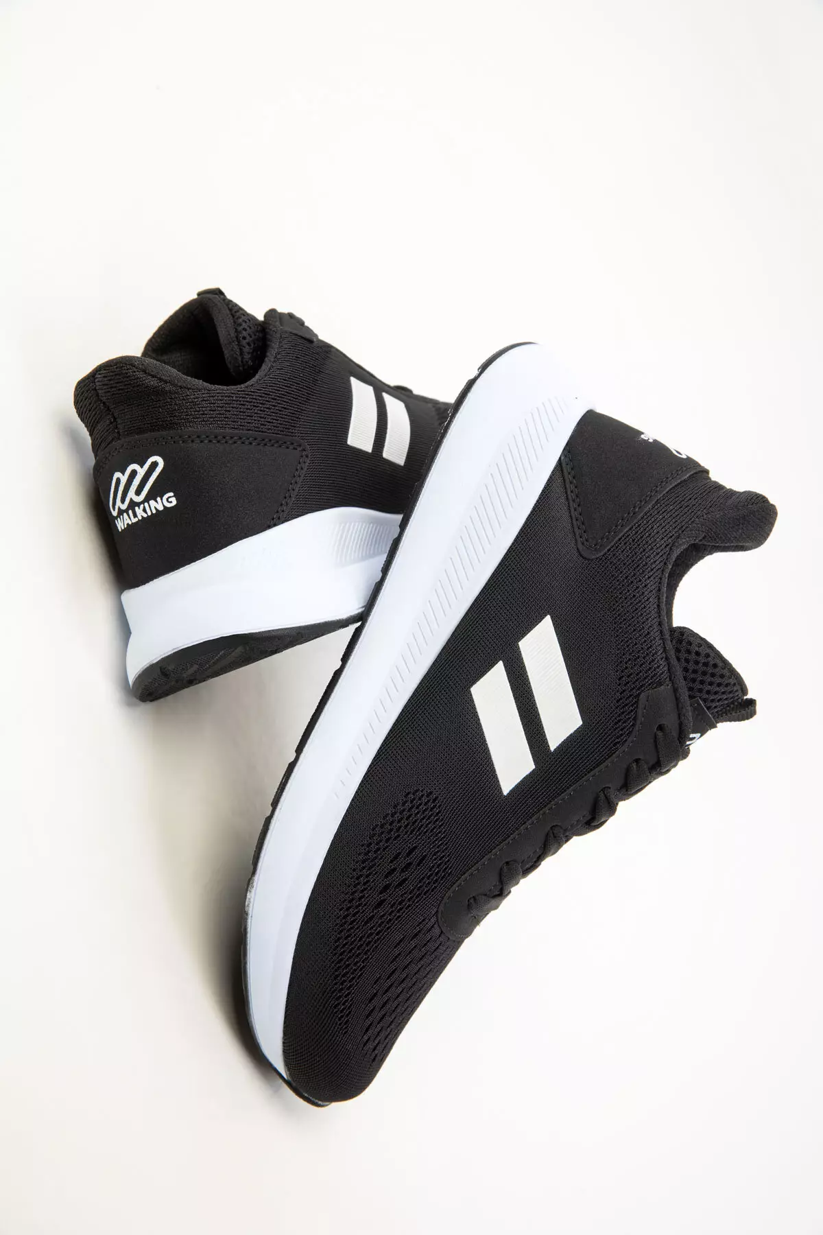 Black Unisex Sneaker 20242