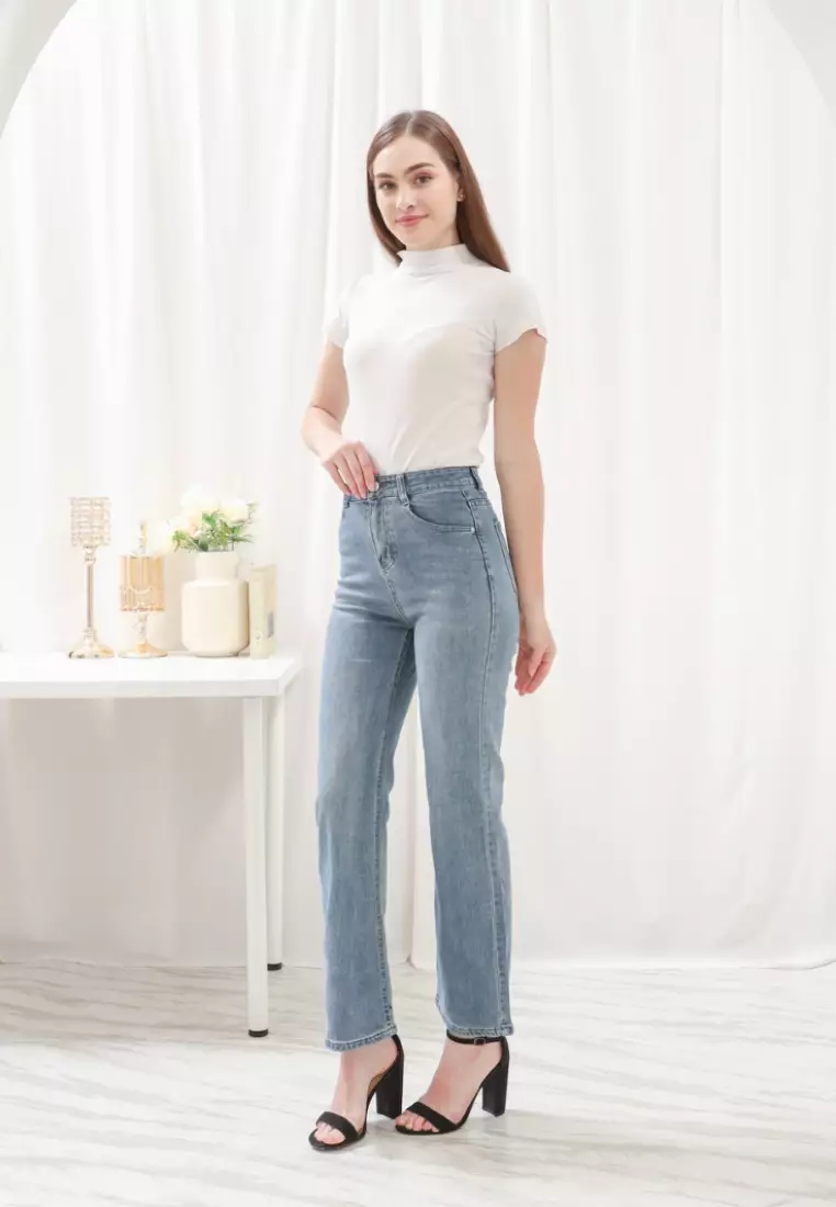 Dyaas Flare Jeans Highwaist in Aqua