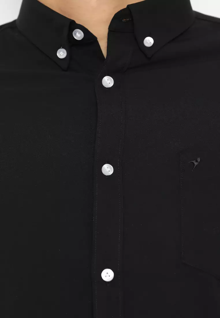 Jobb Minnesota Kemeja Pria Lengan Pendek Slim Fit Hitam 3