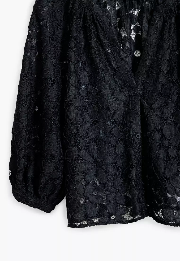 Cut-out blouse