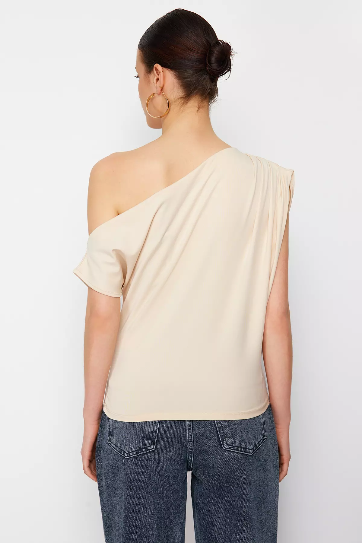 Knitted Blouse With Asymmetric Collar