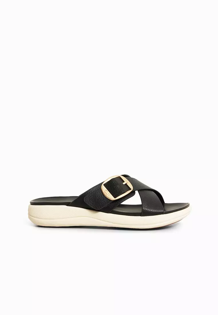Discount on CLN  shoes - SKU: Rania Wedge Slides