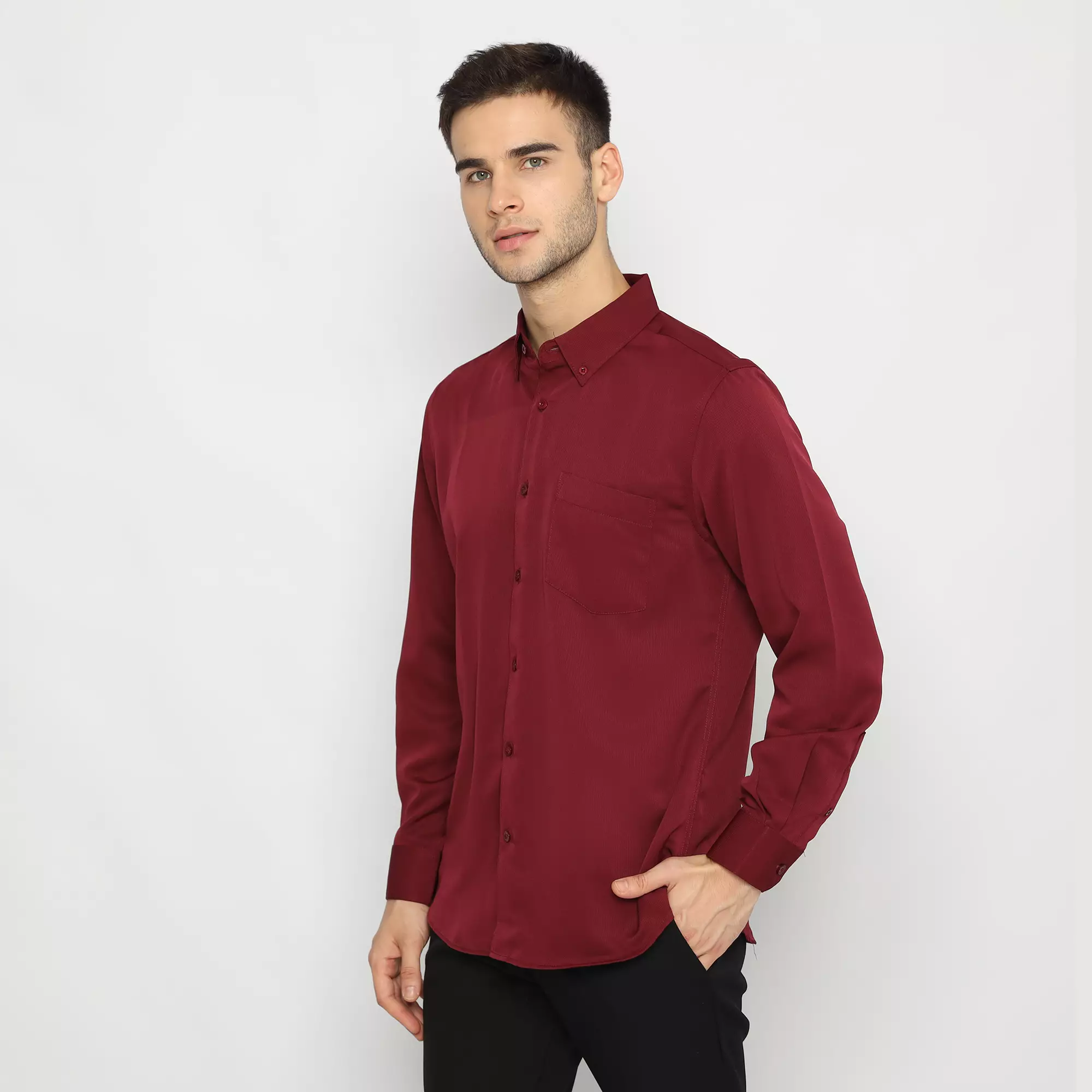 Platini Kemeja Pria Polos Lengan Panjang Polinosic Maroon 66101