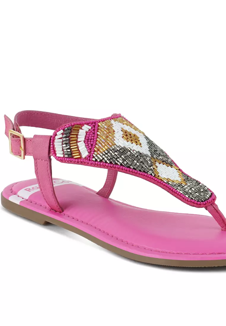 Sandal Datar dengan Gesper Pin dan Manik-manik Warna Fuchsia