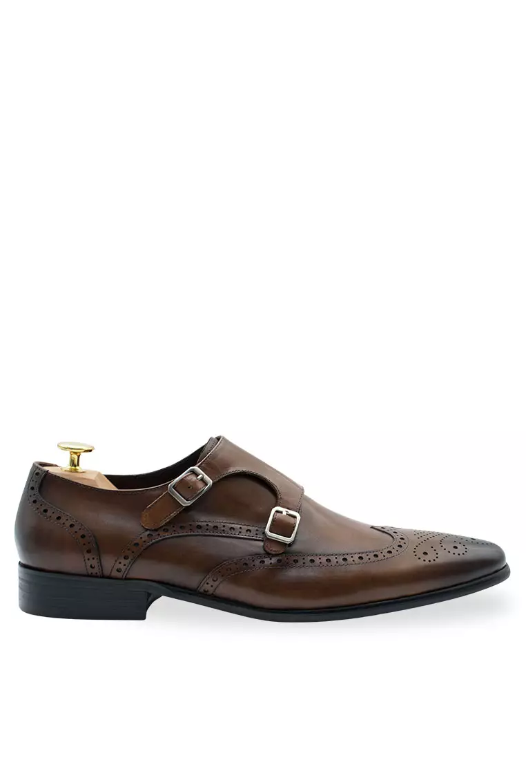 Double monk strap wingtip shoes top