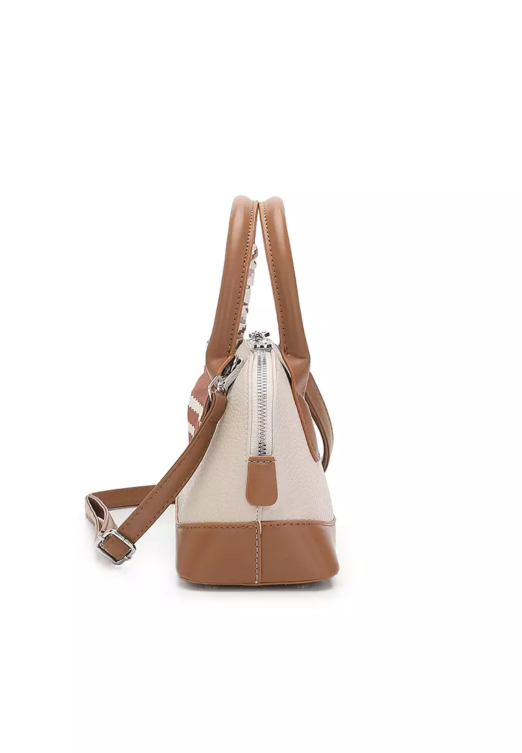 Women's Top Handle Bag / Sling Bag / Crossbody Bag / Shoulder Bag (手拿袋 / 斜孭袋 / 單肩包) - 白色