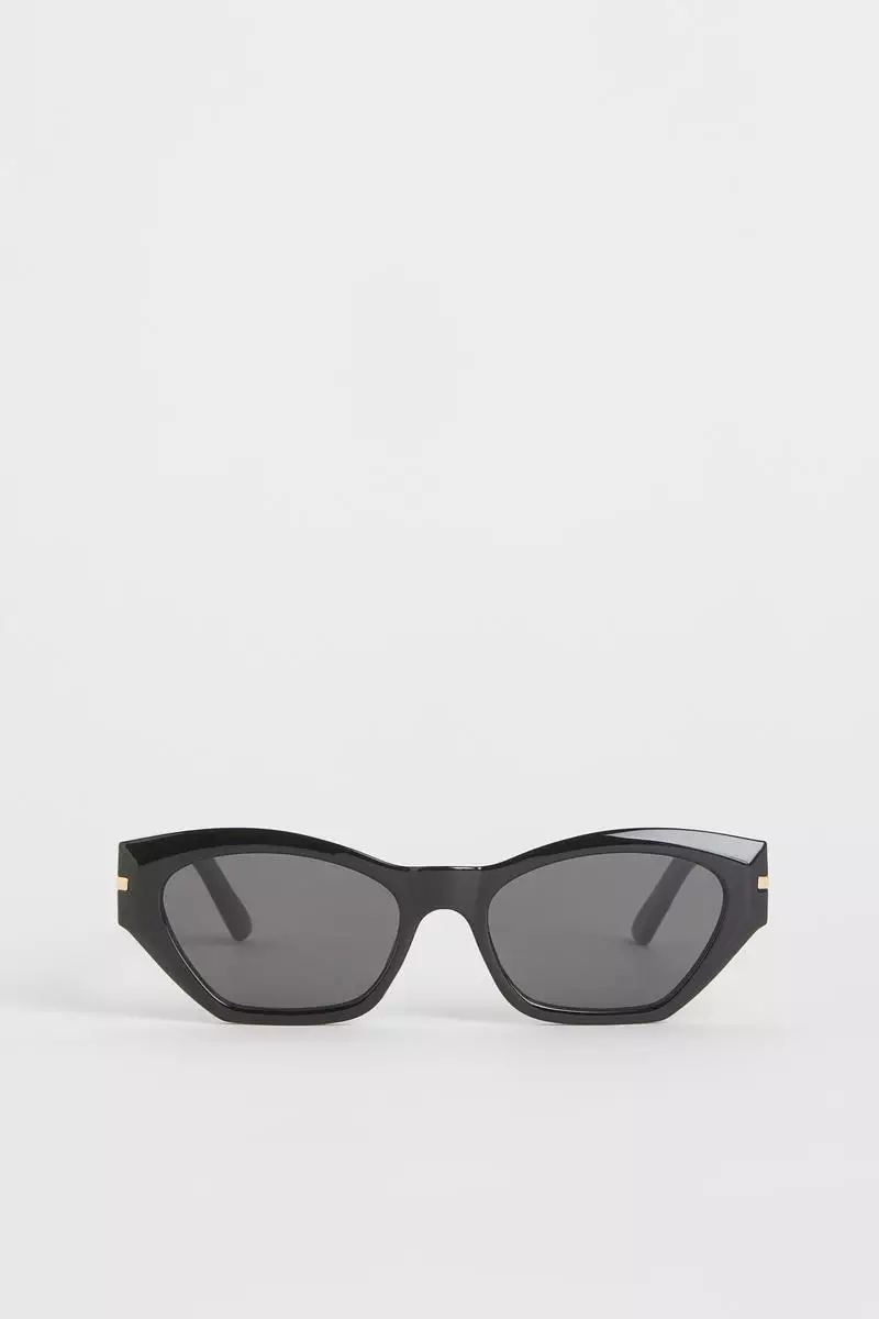 Cat-eye sunglasses