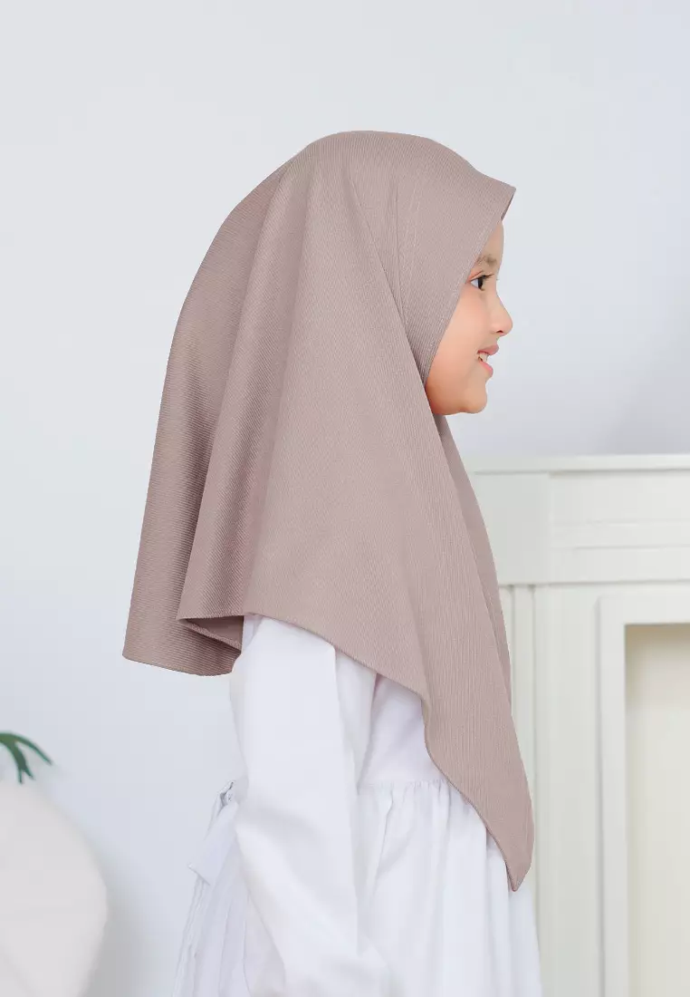 Cotton Bee - Miley Knit Bergo | Hijab Instan Anak - Cookie Dough