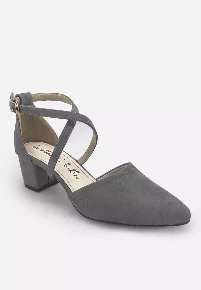 Blanche Pointed Toe Cross Sepatu Block Heels